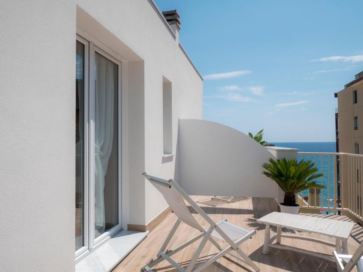 Hotel Continental Pietra Ligure Luaran gambar