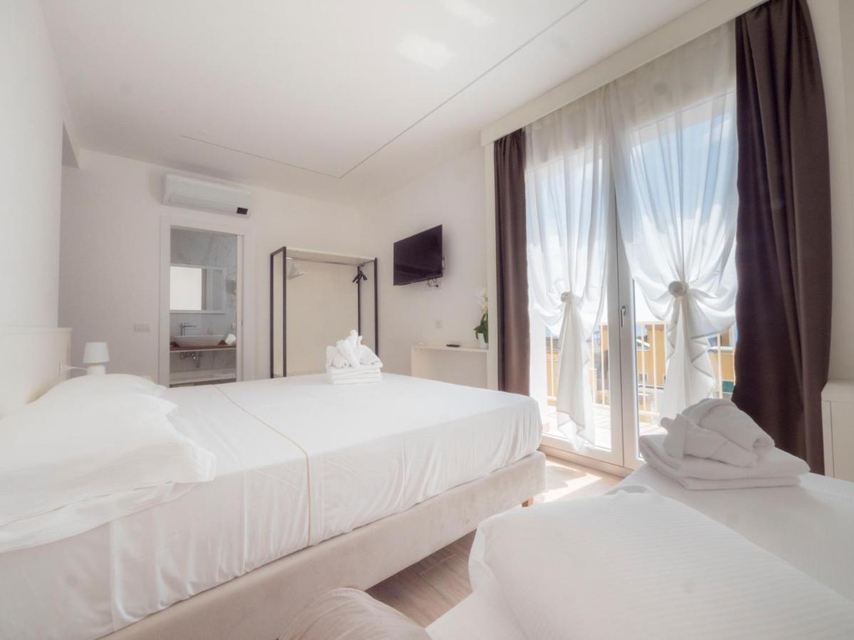 Hotel Continental Pietra Ligure Luaran gambar