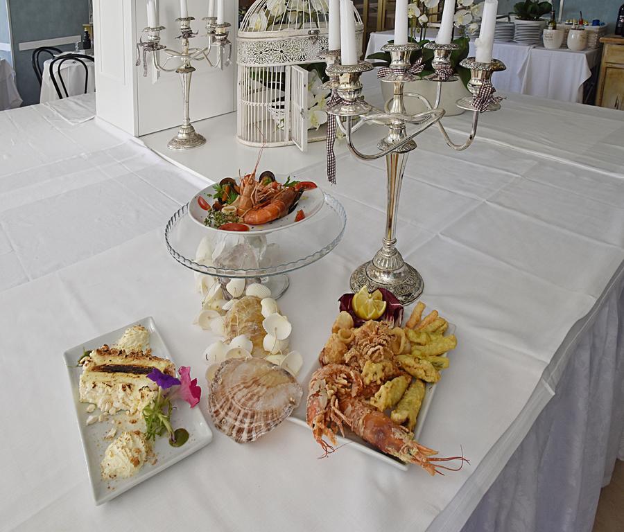 Hotel Continental Pietra Ligure Luaran gambar