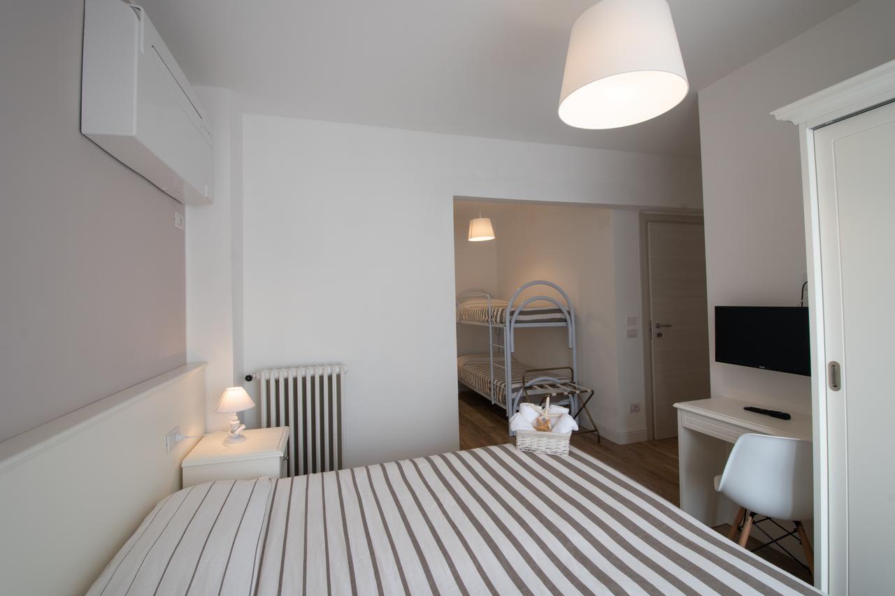 Hotel Continental Pietra Ligure Luaran gambar